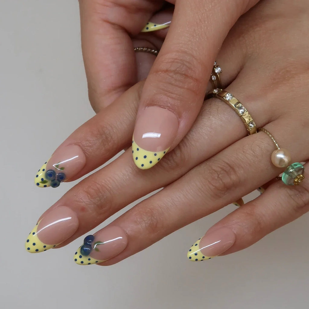 Bluebelle - Ersa Nails Nude Yellow PressOnNails