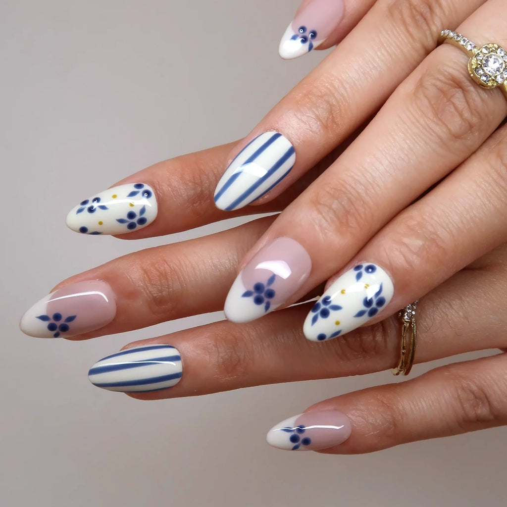 Milk & Berries - Ersa Nails Nude Blue White PressOnNails