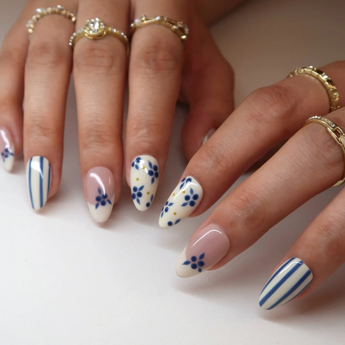 Milk & Berries - Ersa Nails Nude Blue White PressOnNails