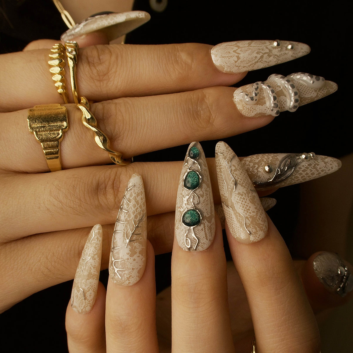 Silver Venom - Ersa Nails Nude Silver PressOnNails