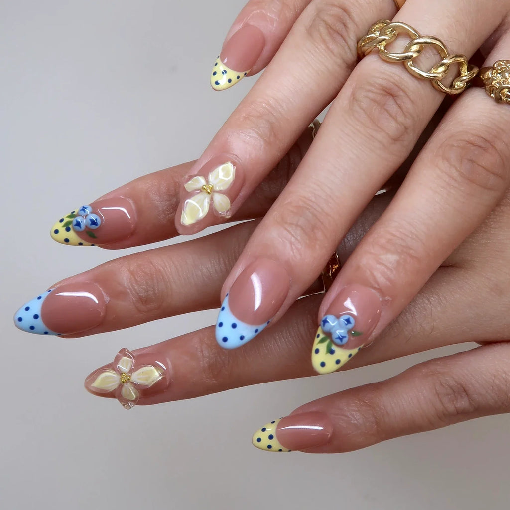 Sunday Picnic - Ersa Nails Nude Blue Yellow PressOnNails
